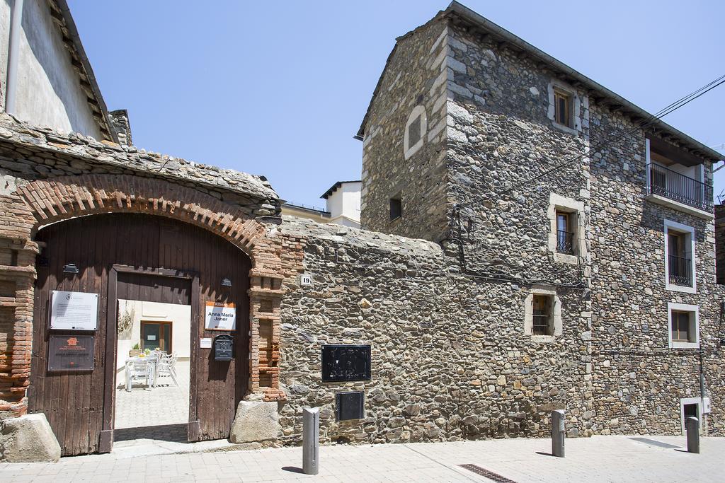 Alberg Anna Maria Janer Llivia Exterior foto